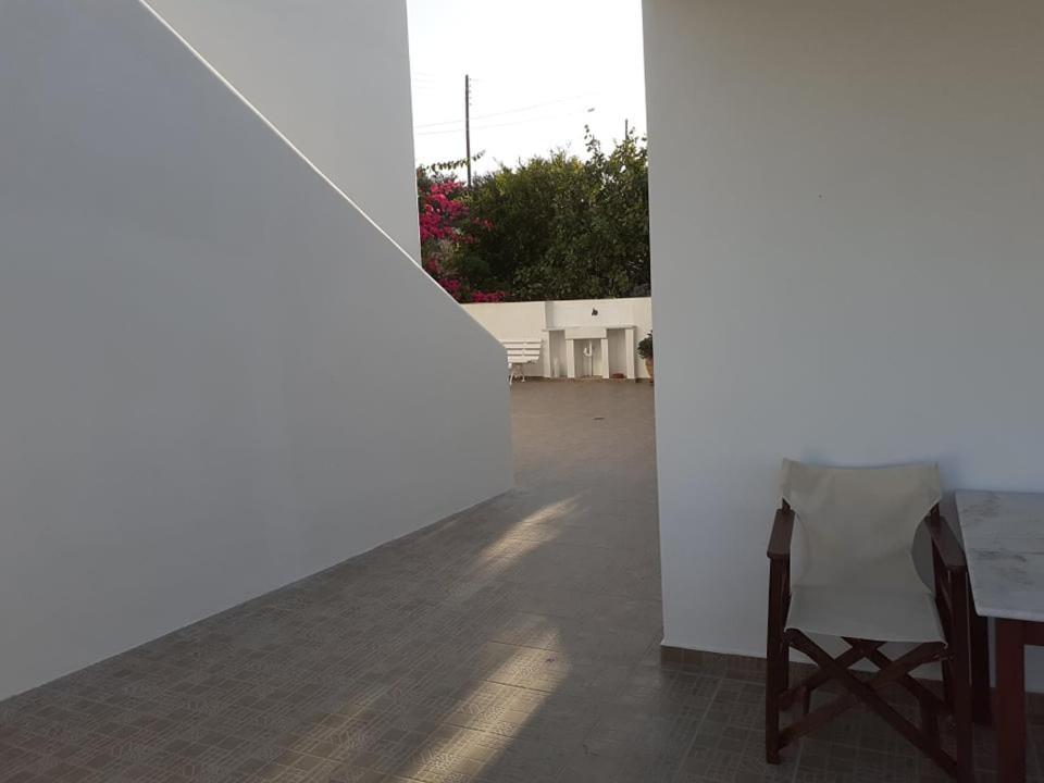 Matilda Milos - Cycladic Living Apartment Triovasalos Bagian luar foto