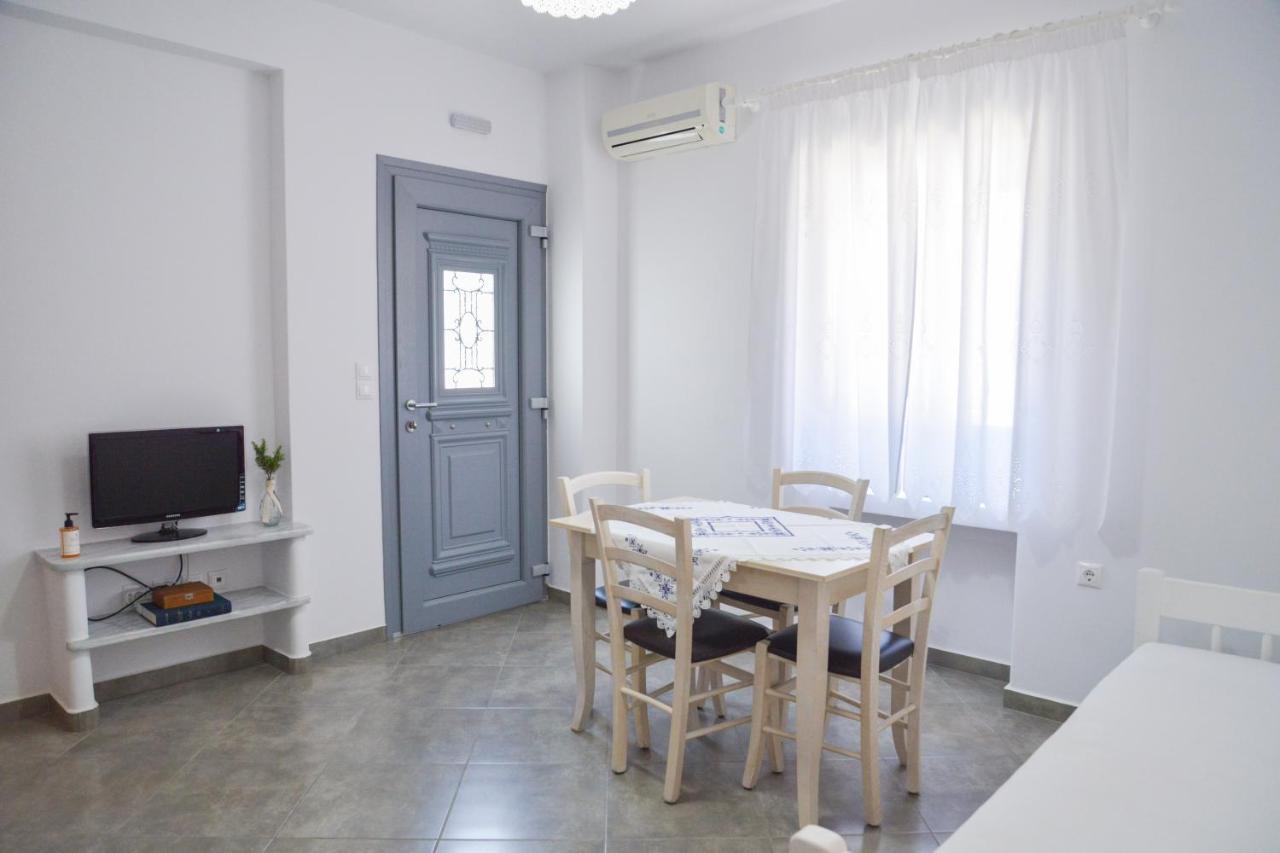 Matilda Milos - Cycladic Living Apartment Triovasalos Bagian luar foto