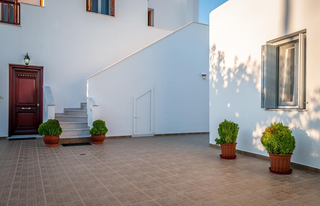 Matilda Milos - Cycladic Living Apartment Triovasalos Bagian luar foto
