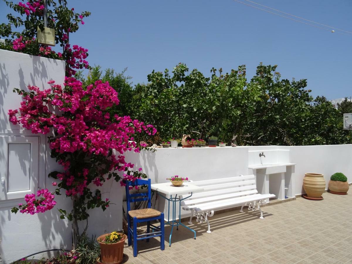Matilda Milos - Cycladic Living Apartment Triovasalos Bagian luar foto