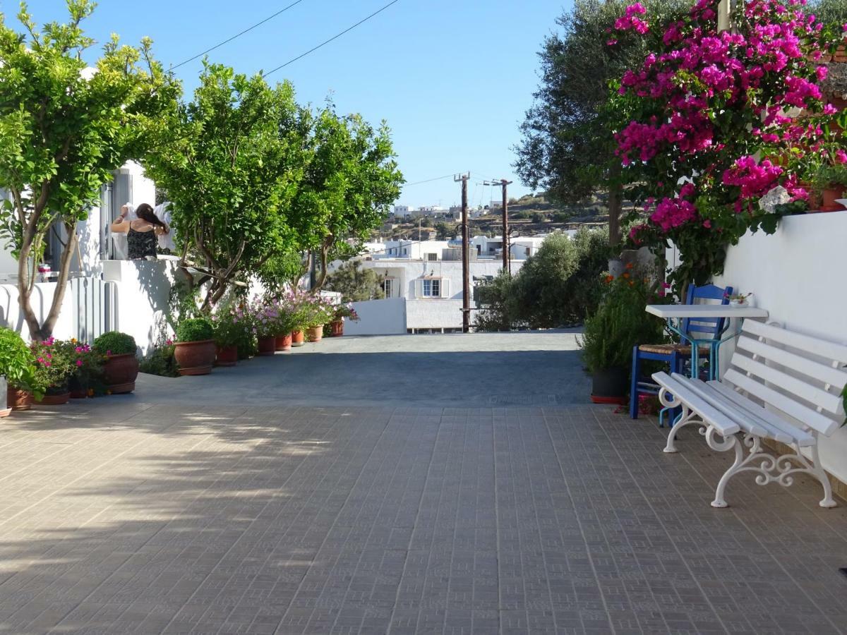 Matilda Milos - Cycladic Living Apartment Triovasalos Bagian luar foto