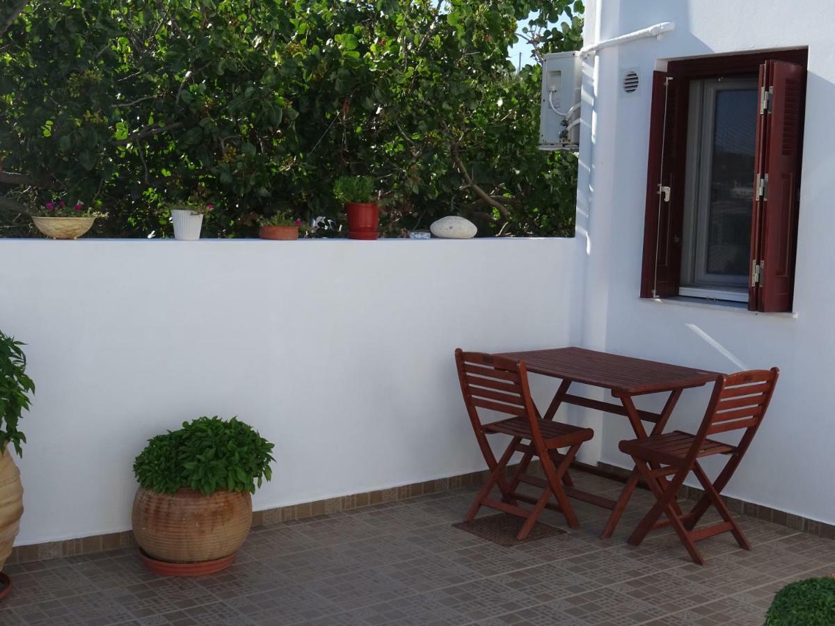 Matilda Milos - Cycladic Living Apartment Triovasalos Bagian luar foto