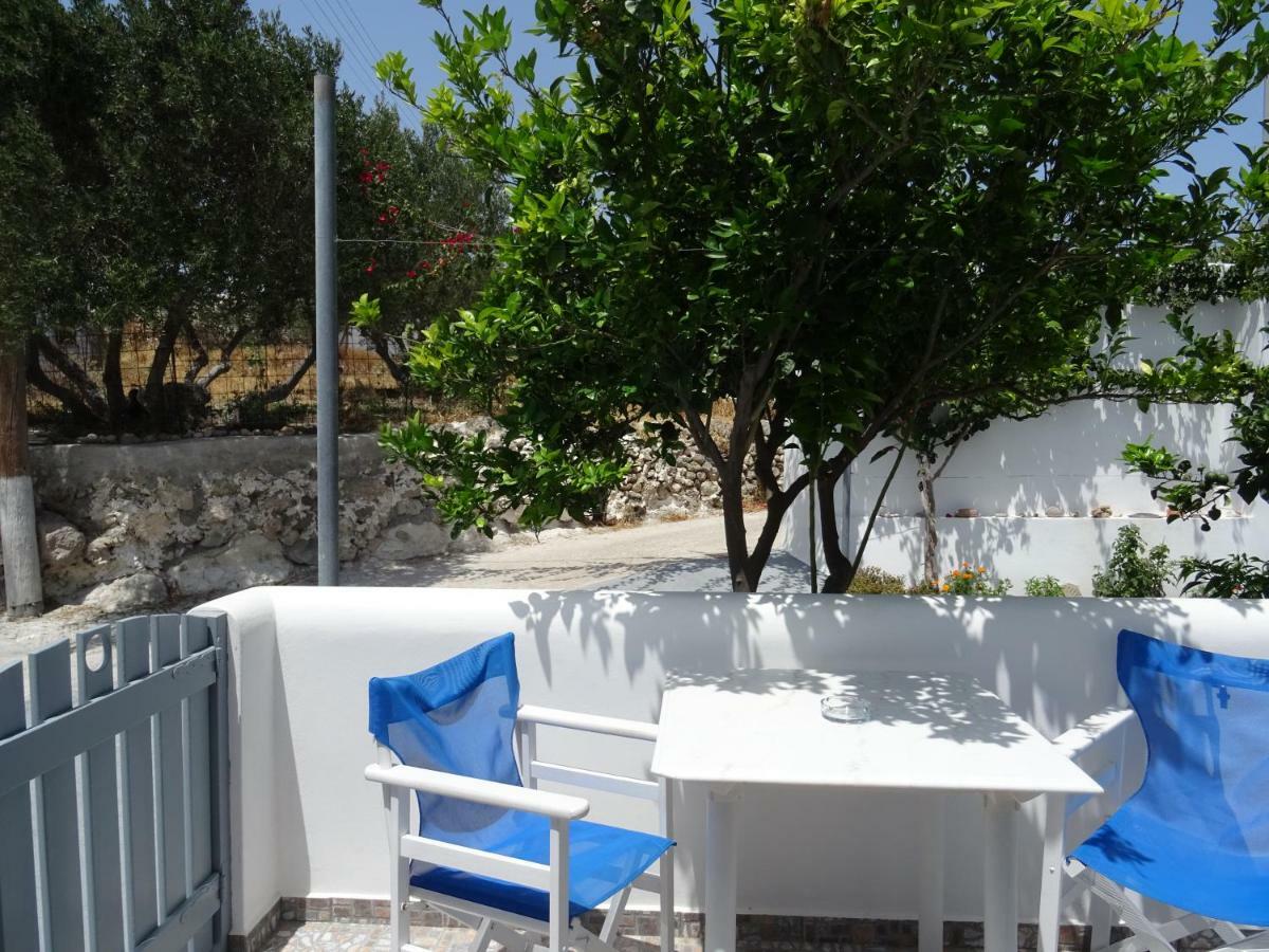 Matilda Milos - Cycladic Living Apartment Triovasalos Bagian luar foto