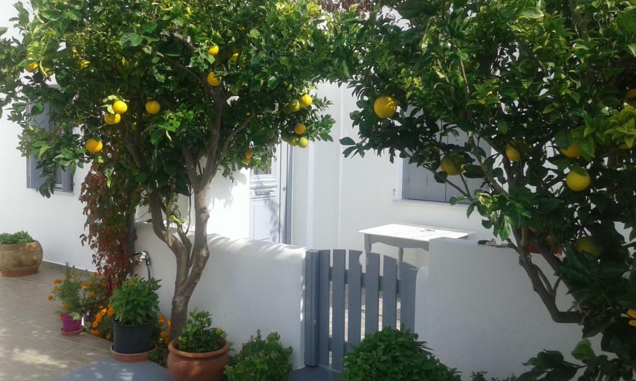 Matilda Milos - Cycladic Living Apartment Triovasalos Bagian luar foto