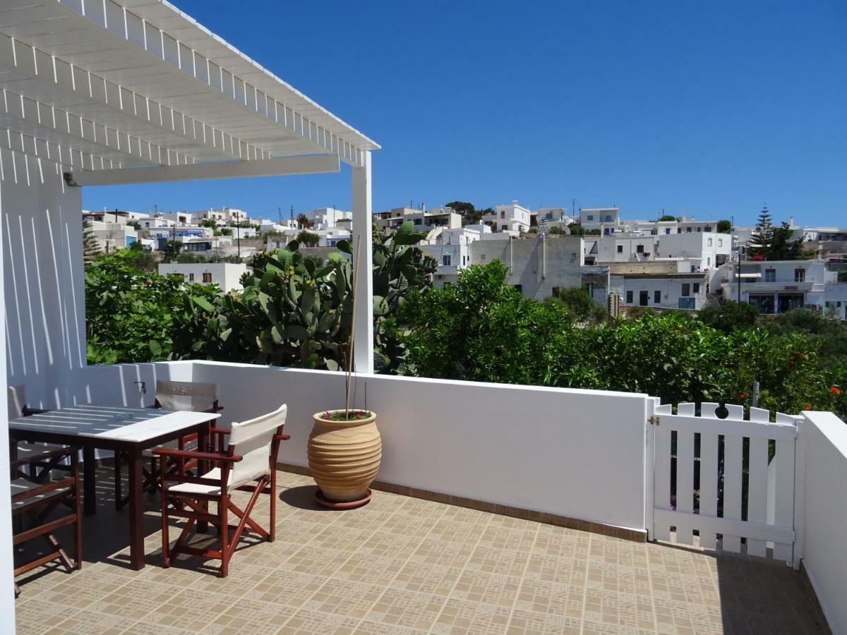 Matilda Milos - Cycladic Living Apartment Triovasalos Bagian luar foto